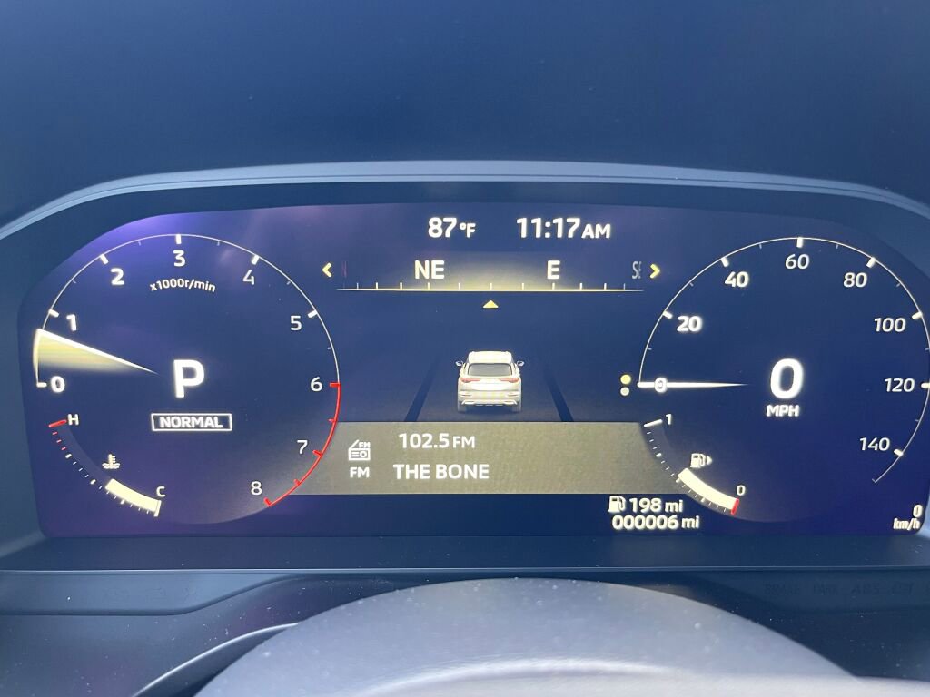 New 2025 Mitsubishi Outlander SE image 13