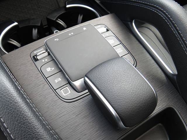 Used 2025 Mercedes-Benz GLE 450e 4MATIC w/ Driver Assistance Package image 17