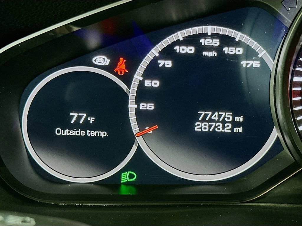 Certified 2020 Porsche Cayenne image 13