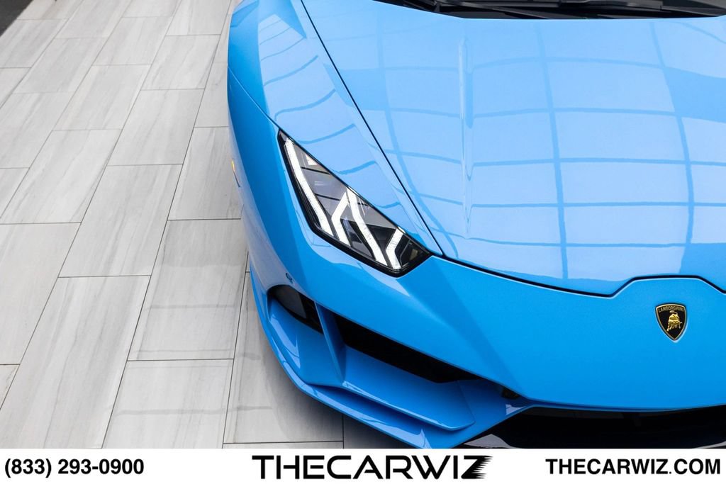 Used 2024 Lamborghini Huracan EVO AWD/4WD image 2