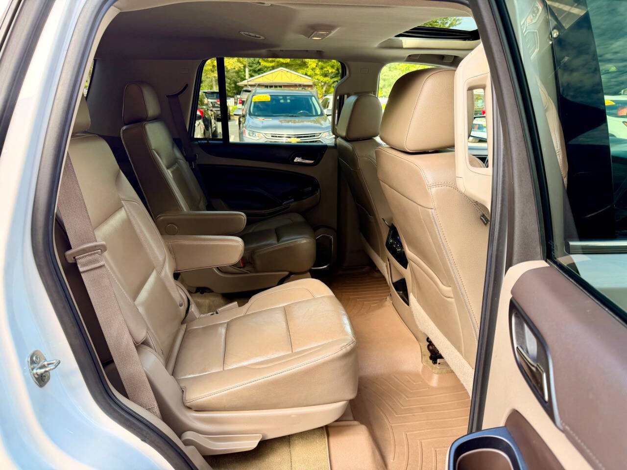 Used 2016 Chevrolet Tahoe LT w/ Luxury Package AWD/4WD image 30