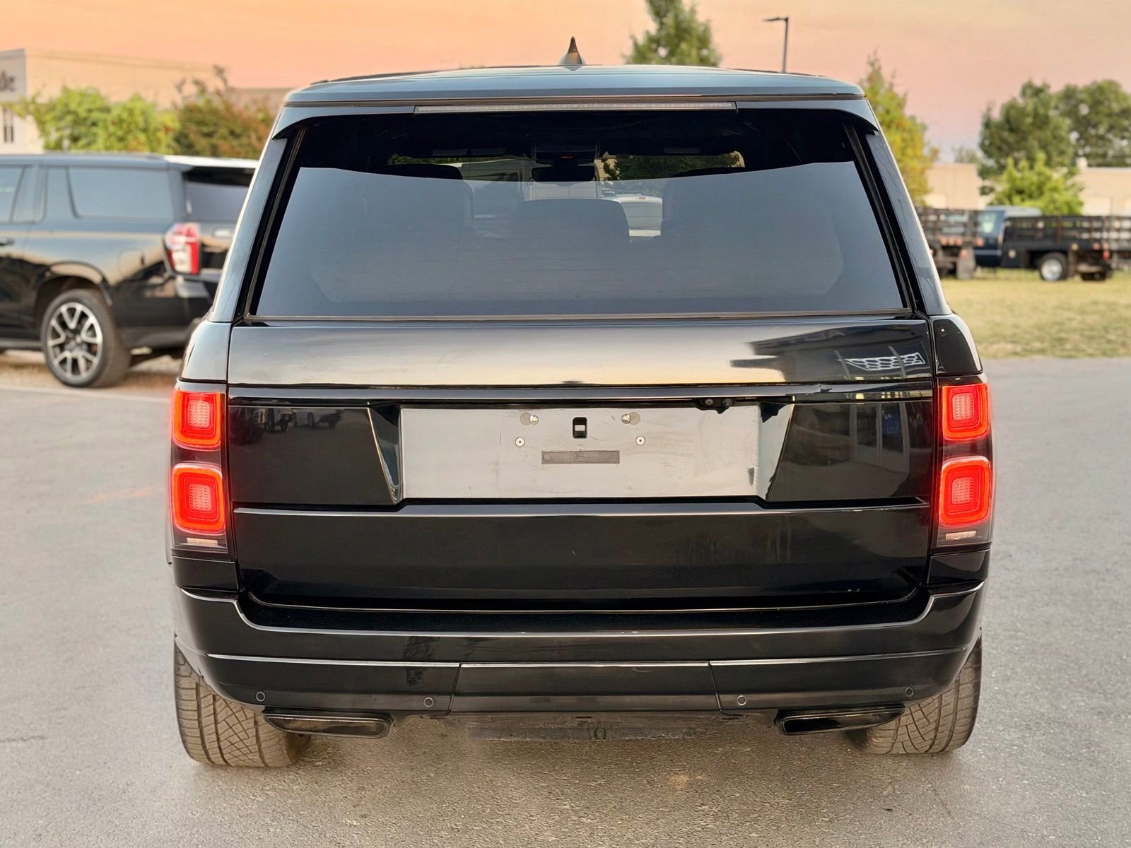 Used 2018 Land Rover Range Rover Supercharged AWD/4WD image 9