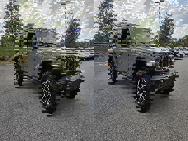 Used 2025 Jeep Wrangler Unlimited Rubicon w/ Safety Group image 9