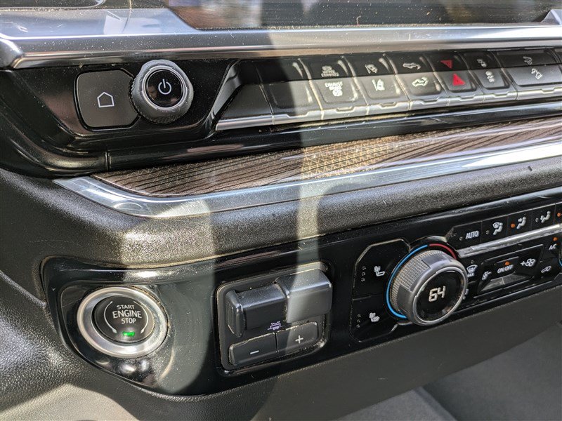 Used 2024 Chevrolet Silverado 2500 LT AWD/4WD image 26