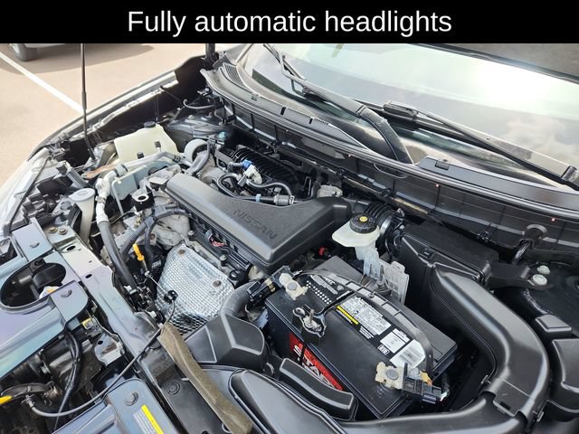 Used 2018 Nissan Rogue SV AWD/4WD image 17
