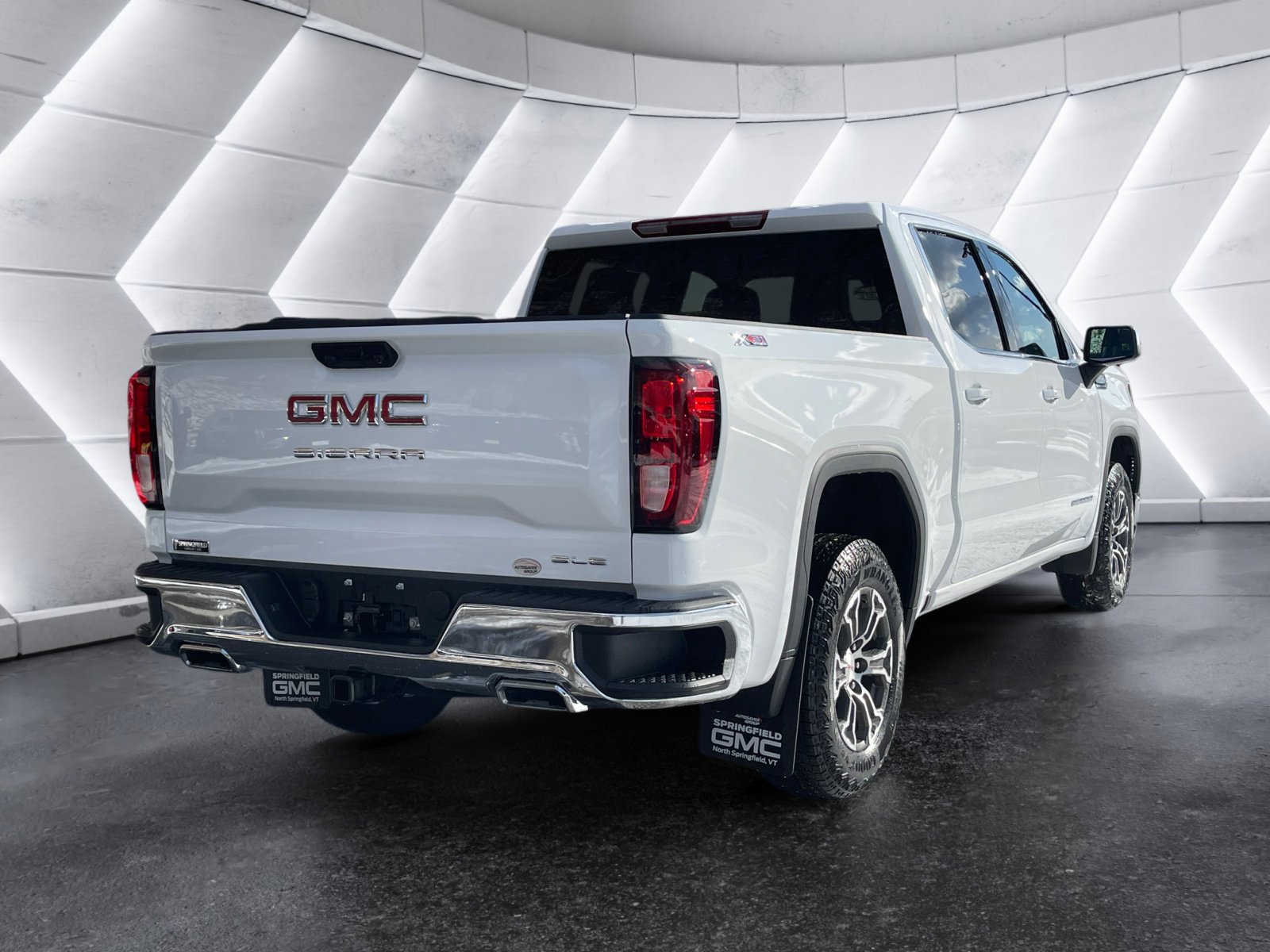 New 2026 GMC Sierra 1500 SLE AWD/4WD image 6