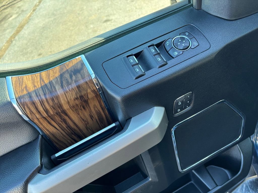 Used 2019 Ford F150 Lariat w/ Equipment Group 502A Luxury image 16