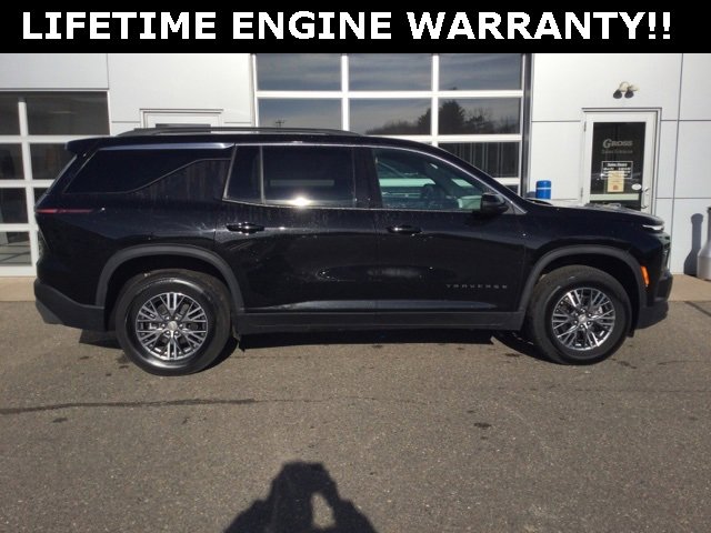 Used 2025 Chevrolet Traverse LT image 8