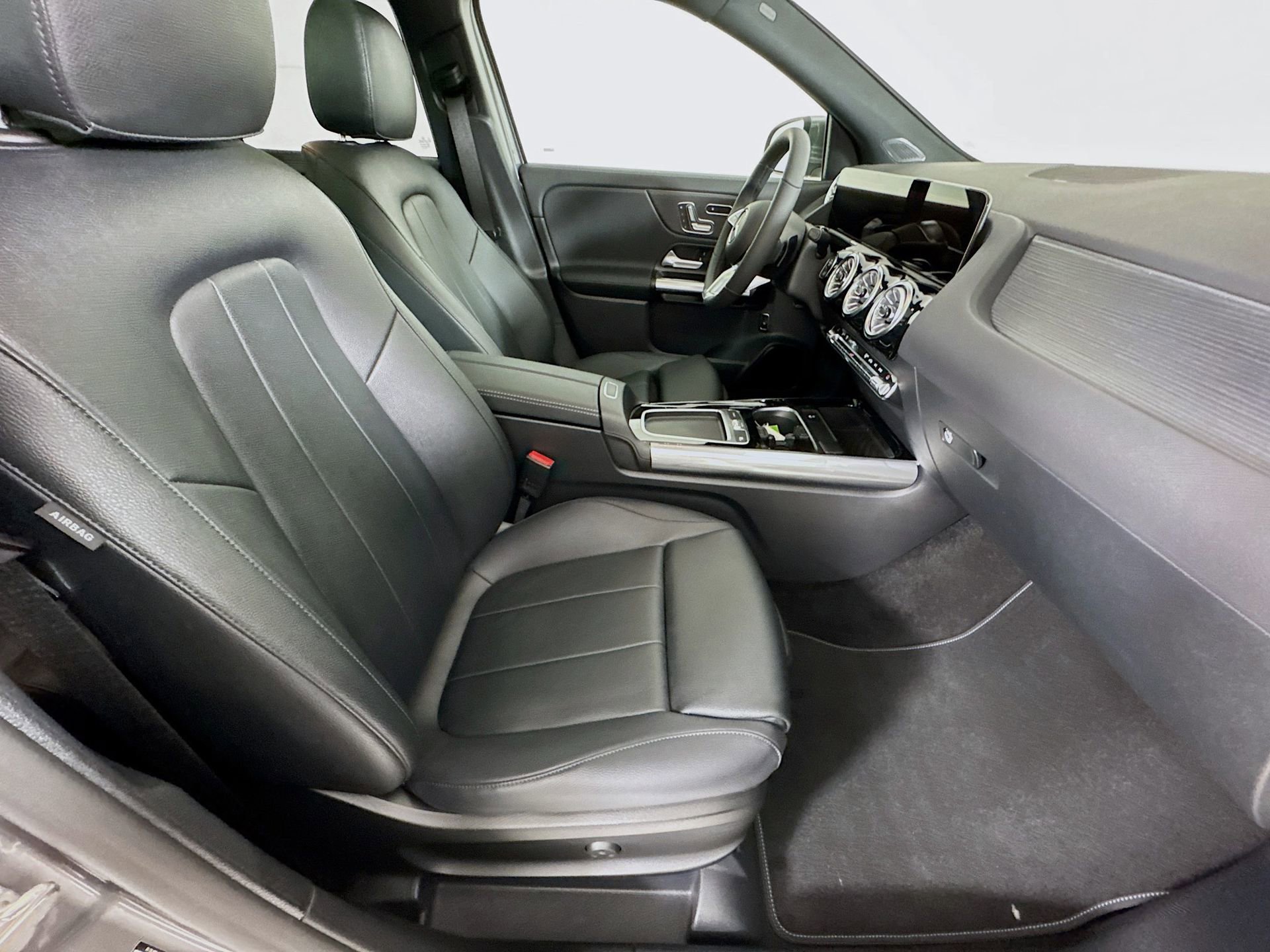 New 2026 Mercedes-Benz GLA 250 image 29