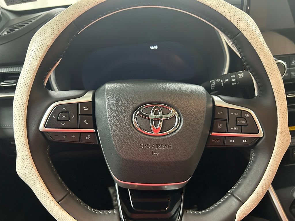 Certified 2025 Toyota Highlander XSE AWD/4WD image 19
