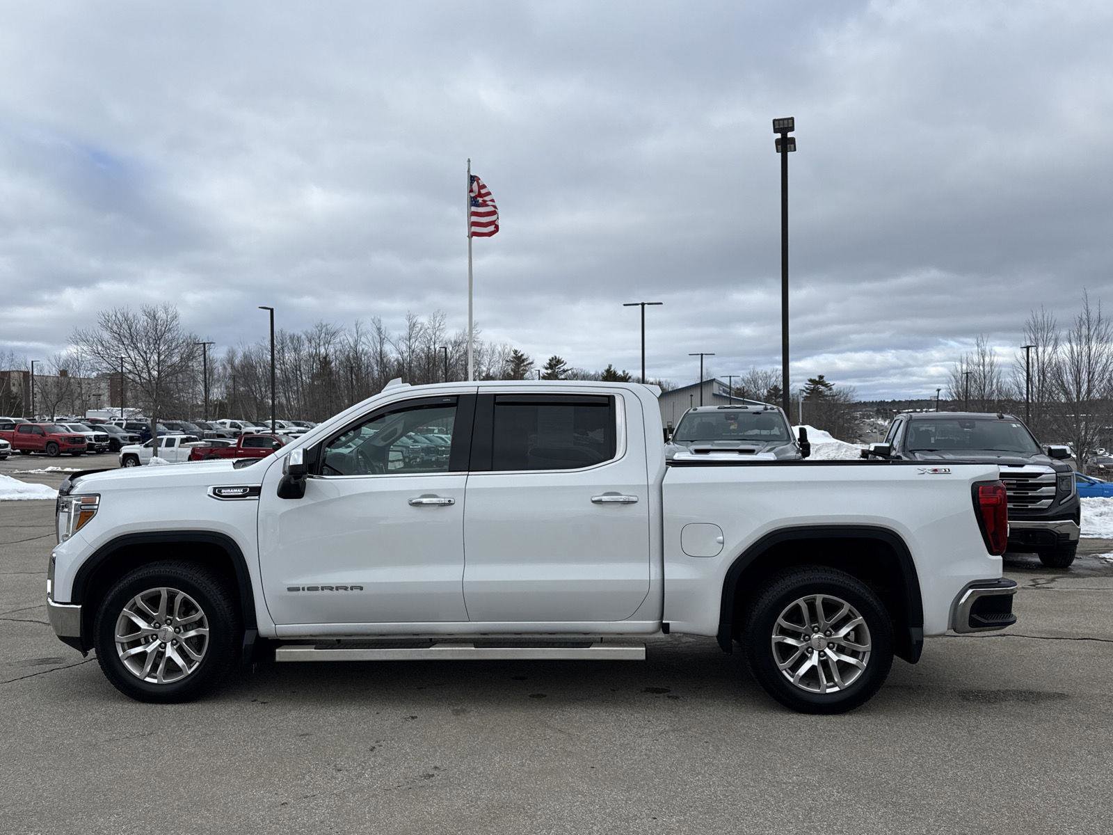Used 2021 GMC Sierra 1500 SLT w/ SLT Convenience Package image 5