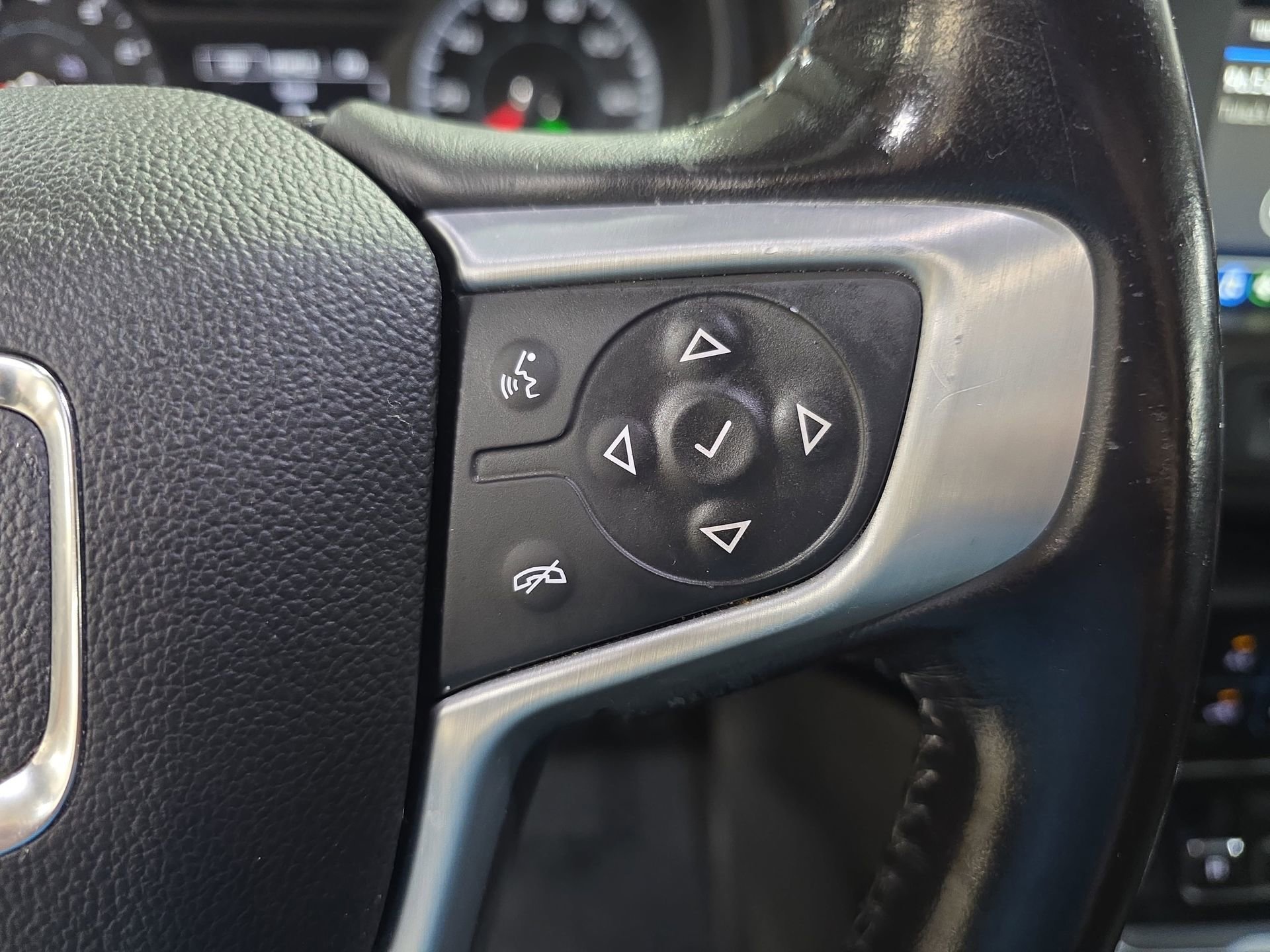 Used 2018 GMC Terrain SLE w/ Driver Convenience Package image 17