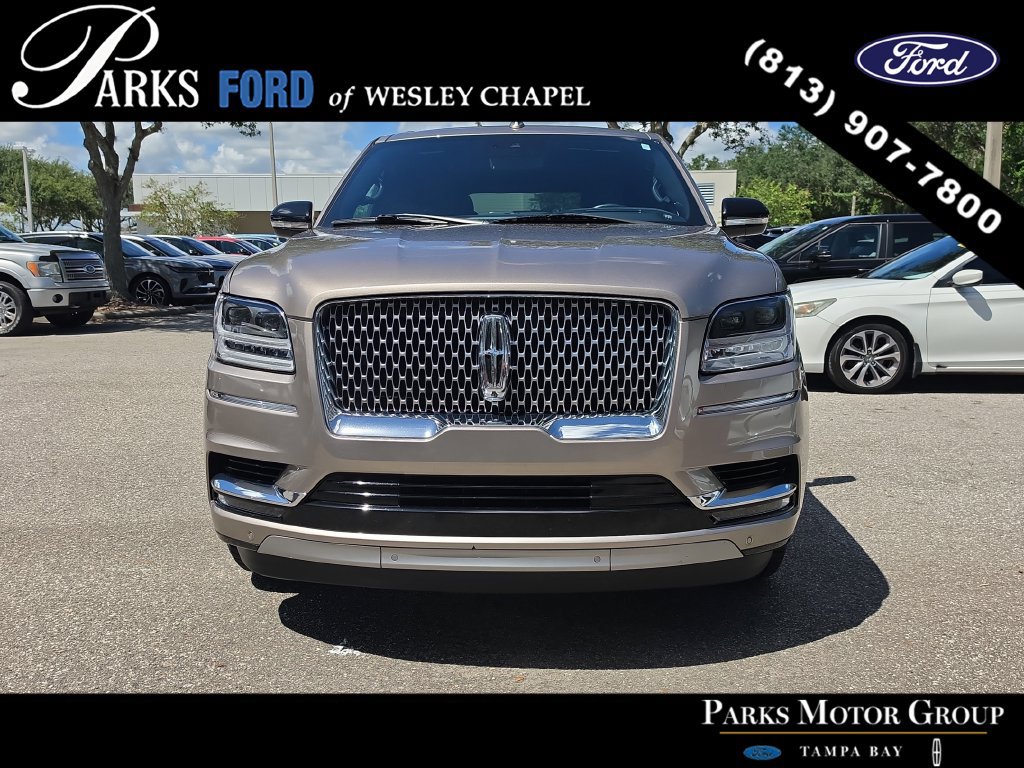 Used 2020 Lincoln Navigator Reserve w/ Luxury Package AWD/4WD image 3