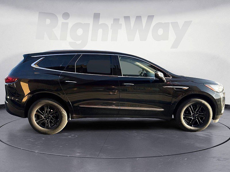 Used 2021 Buick Enclave Essence w/ Sound and Sites Package AWD/4WD image 6