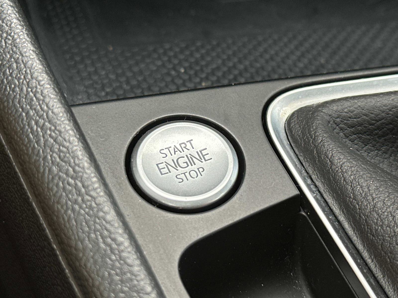 Used 2022 Volkswagen Jetta SEL image 27