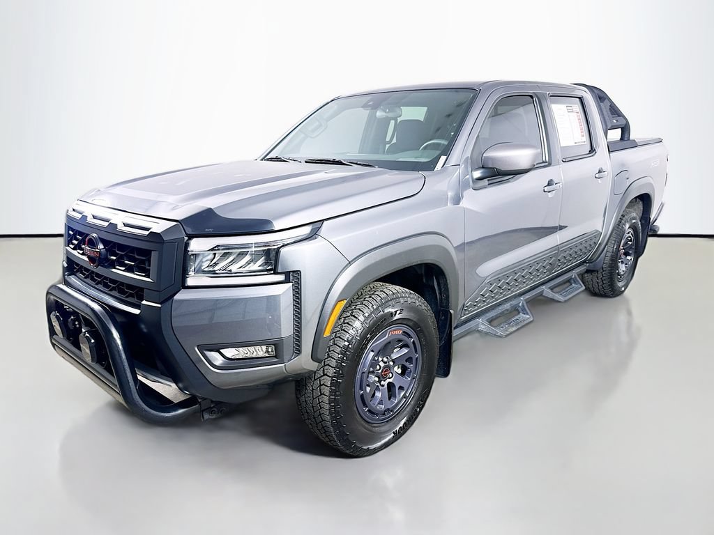 Used 2025 Nissan Frontier PRO-4X AWD/4WD image 3