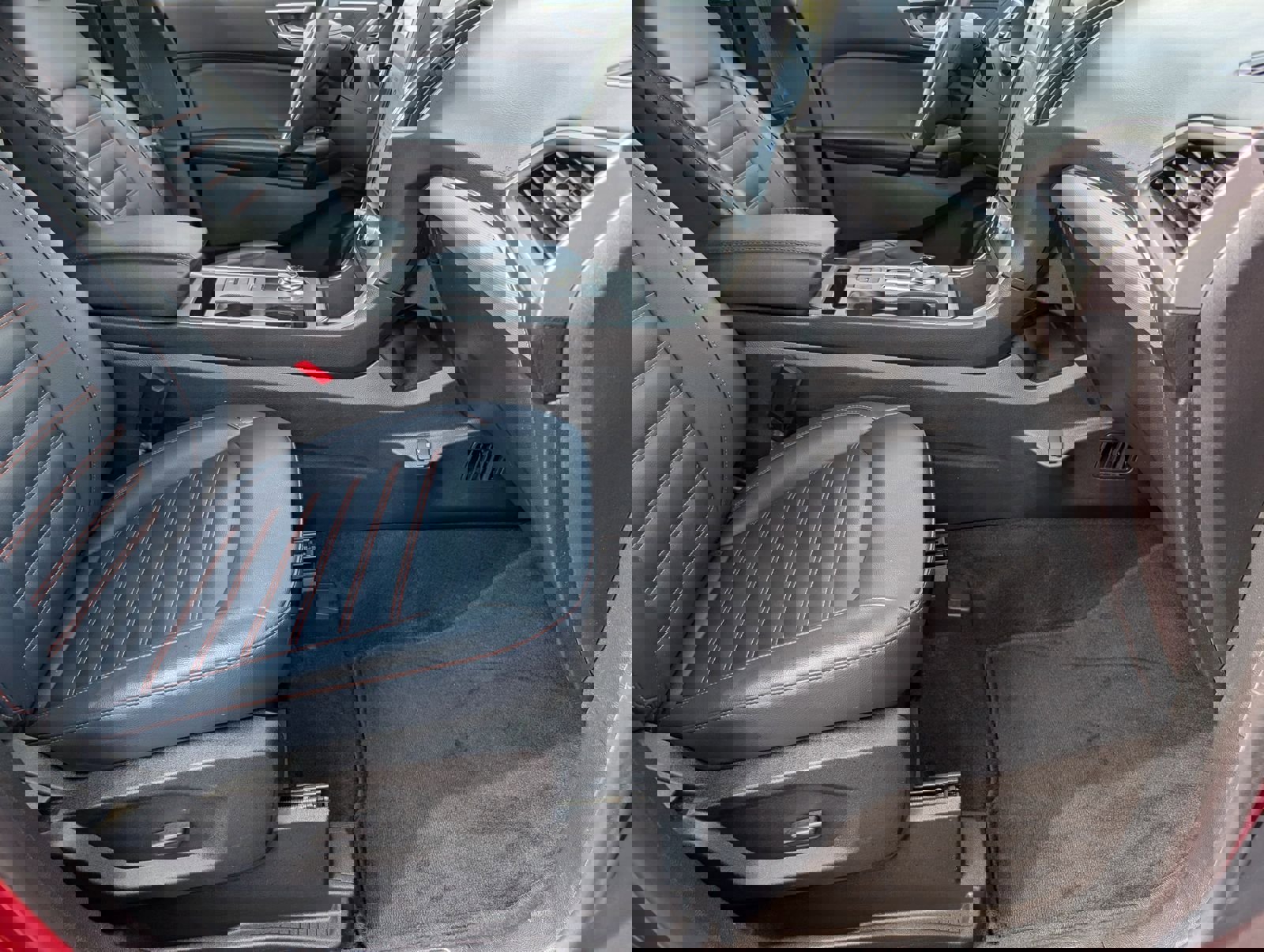 Used 2022 Ford Edge SEL w/ Sport Appearance Package image 28