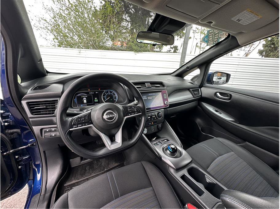 Used 2024 Nissan Leaf S FWD image 14