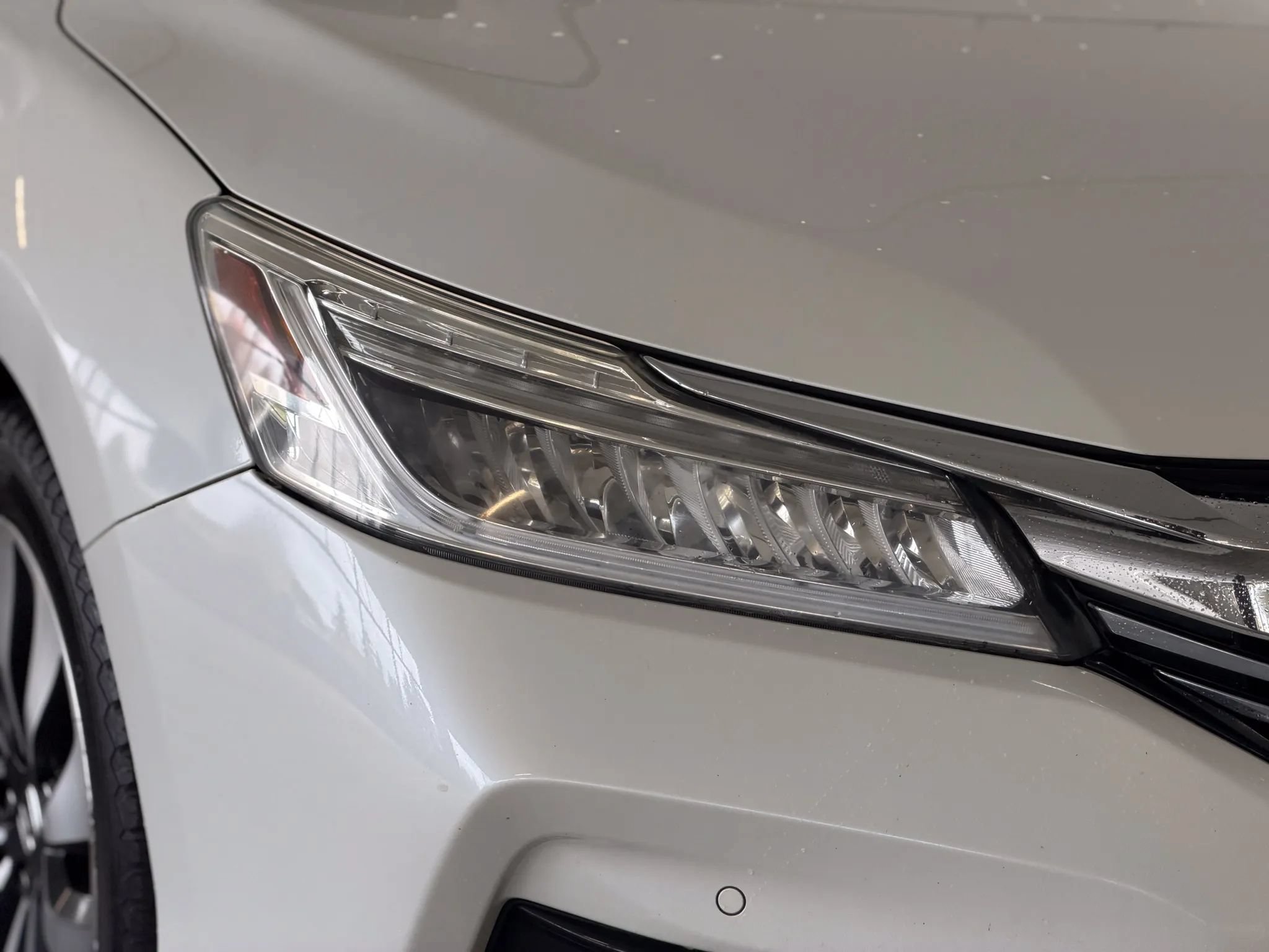 Used 2017 Honda Accord Touring image 10