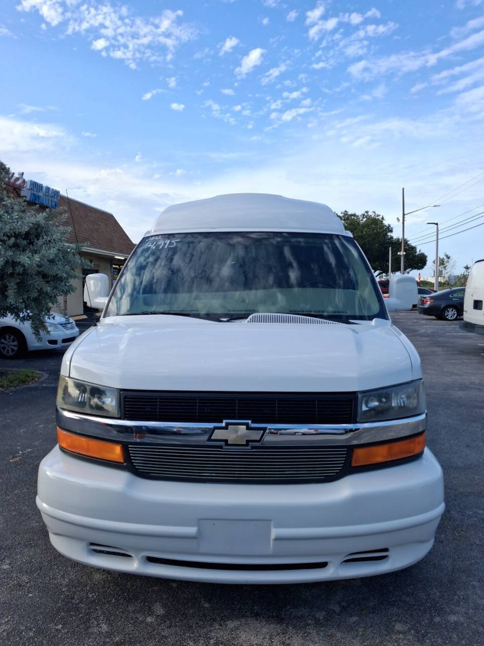 Used 2012 Chevrolet Express 1500 RWD image 3