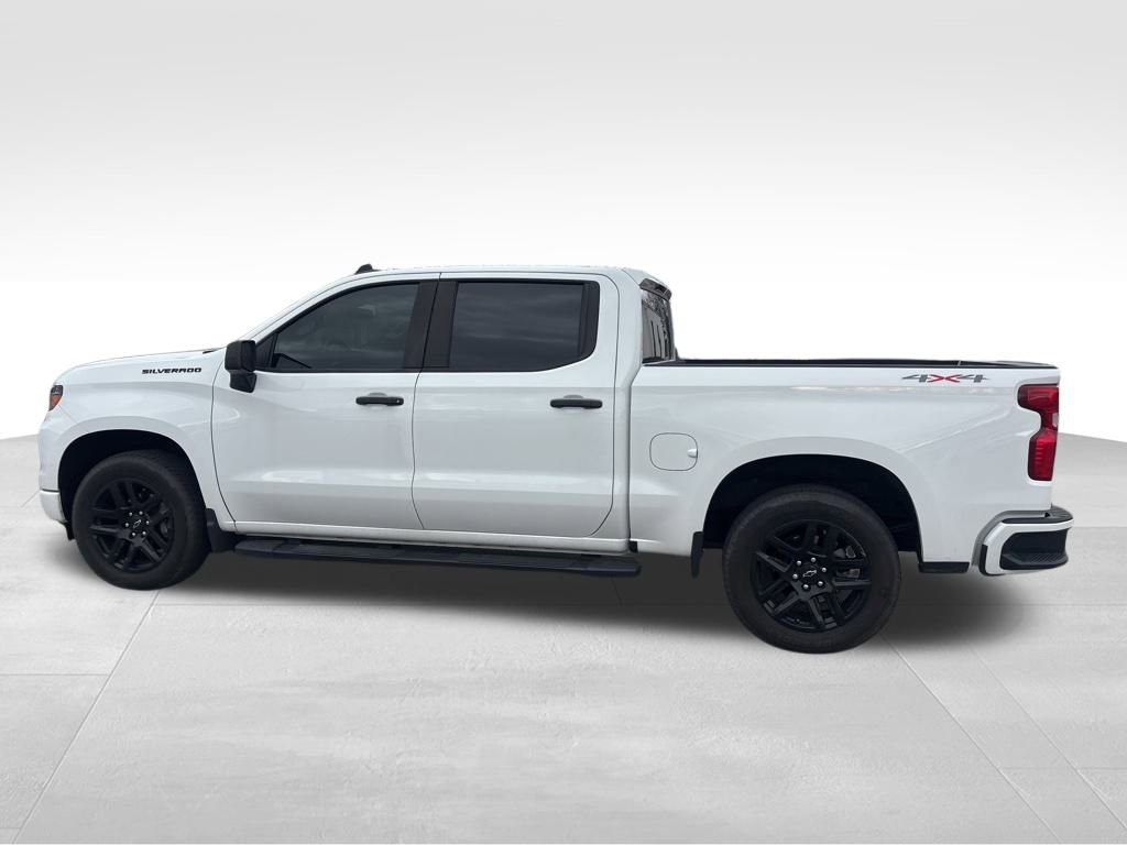 Used 2024 Chevrolet Silverado 1500 Custom w/ LPO, Dark Essentials Package image 19