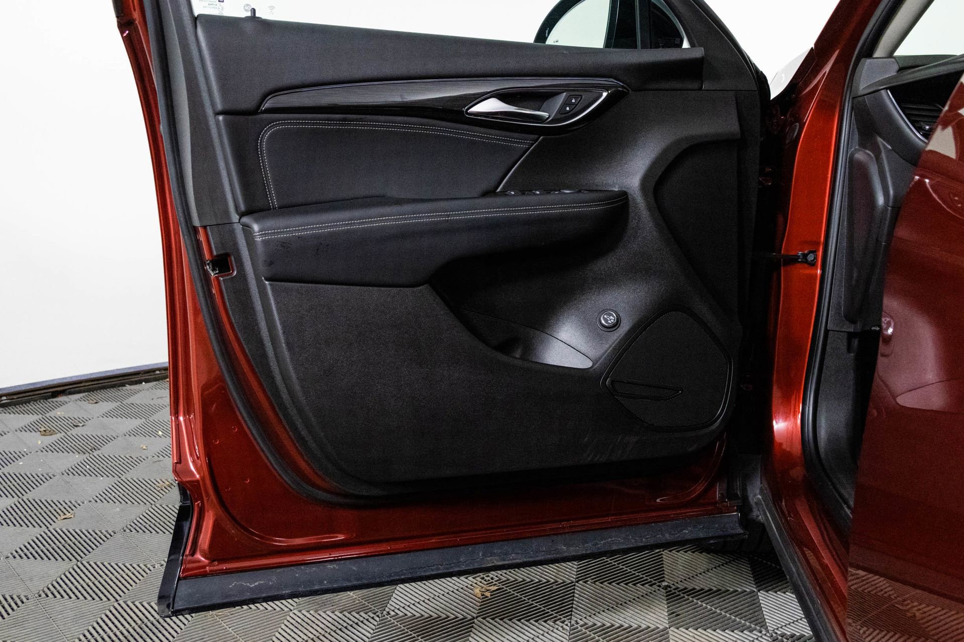 Certified 2023 Buick Envision Preferred w/ Sport Touring Package image 32