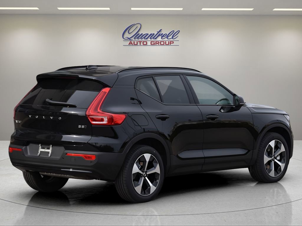 New 2026 Volvo XC40 B5 Core w/ Protection Package Premier AWD/4WD image 4