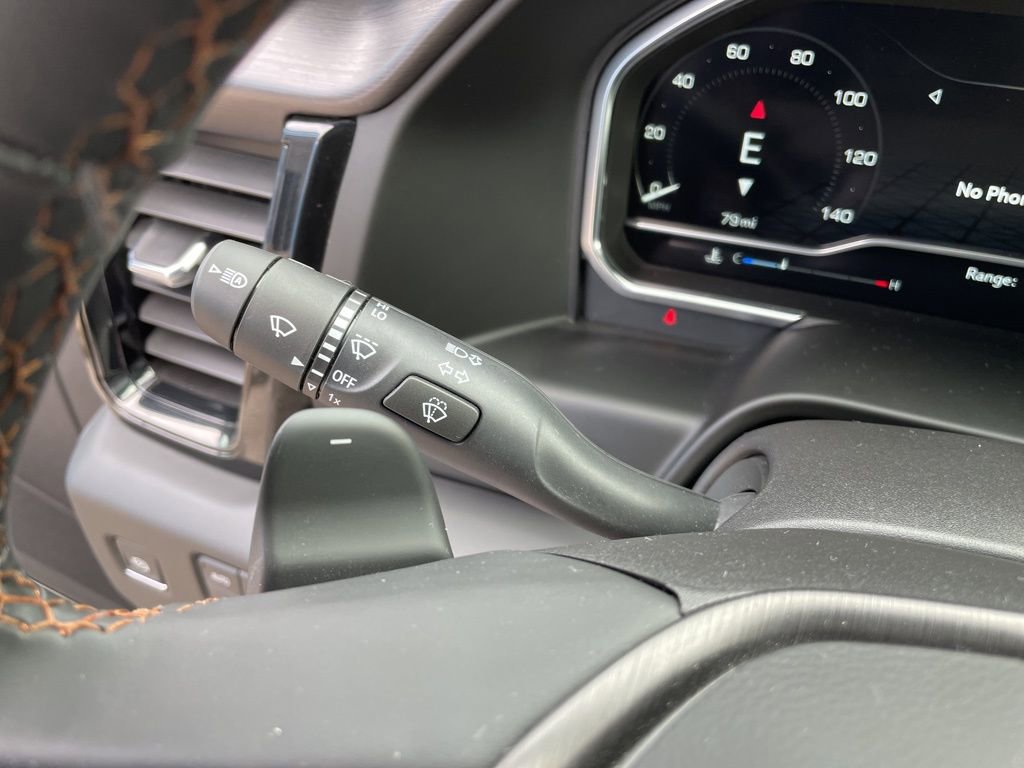 Used 2025 GMC Sierra 1500 AT4 w/ AT4 Premium Package image 17