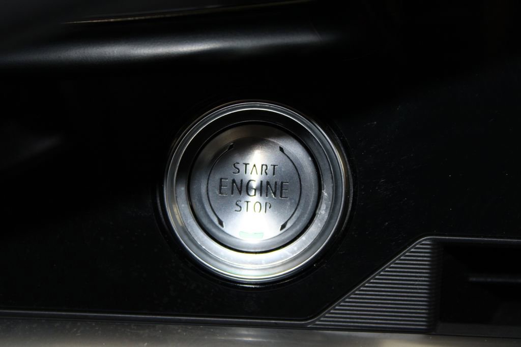 Used 2024 Chevrolet Corvette Stingray Coupe w/ Z51 Performance Package image 35