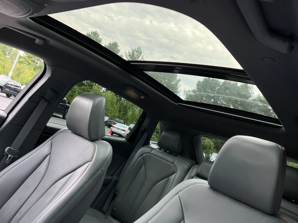 Used 2023 Lincoln Nautilus Reserve AWD/4WD image 21