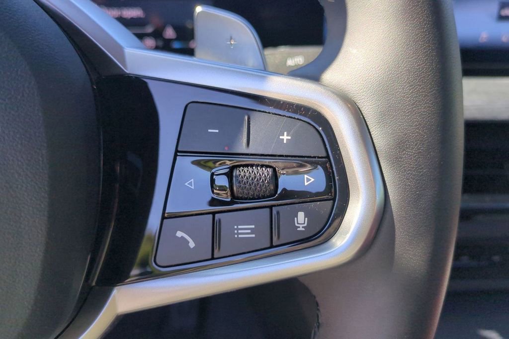 Used 2025 BMW 430i Convertible w/ M Sport Package image 26