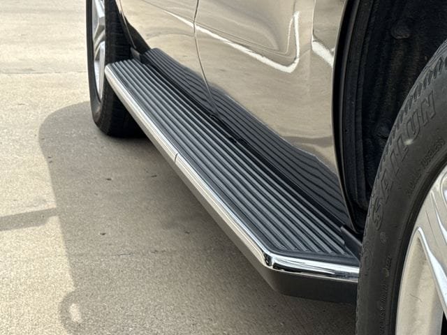 Used 2019 Ford Expedition XLT w/ Equipment Group 202A RWD image 9