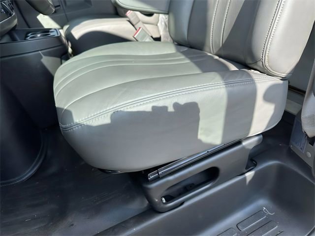 New 2023 Chevrolet Express 4500 w/ Power Convenience Package image 23
