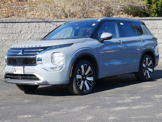 Used 2025 Mitsubishi Outlander SEL