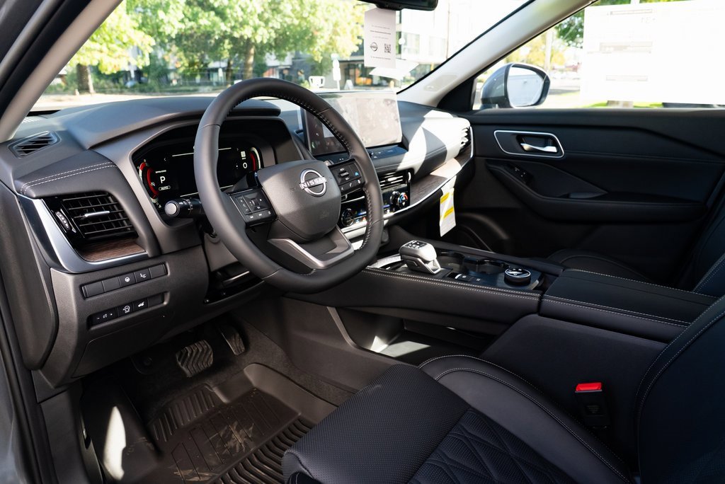 New 2026 Nissan Rogue Platinum image 21