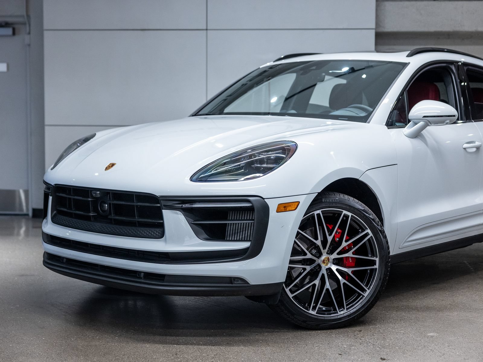 Certified 2025 Porsche Macan S AWD/4WD image 22