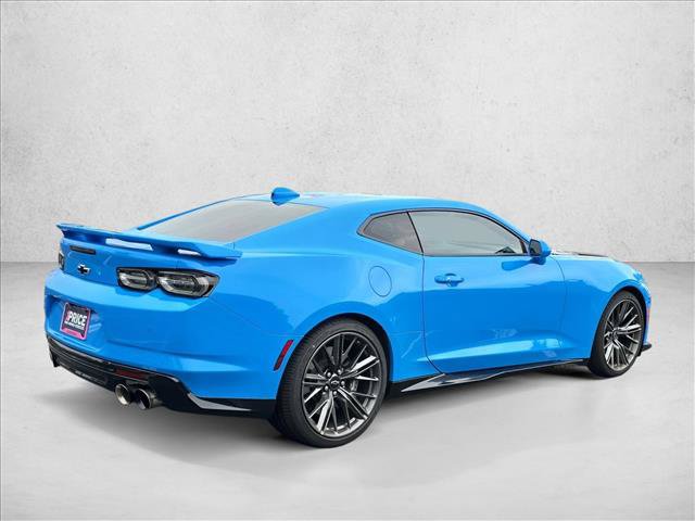 Used 2022 Chevrolet Camaro ZL1 RWD image 5
