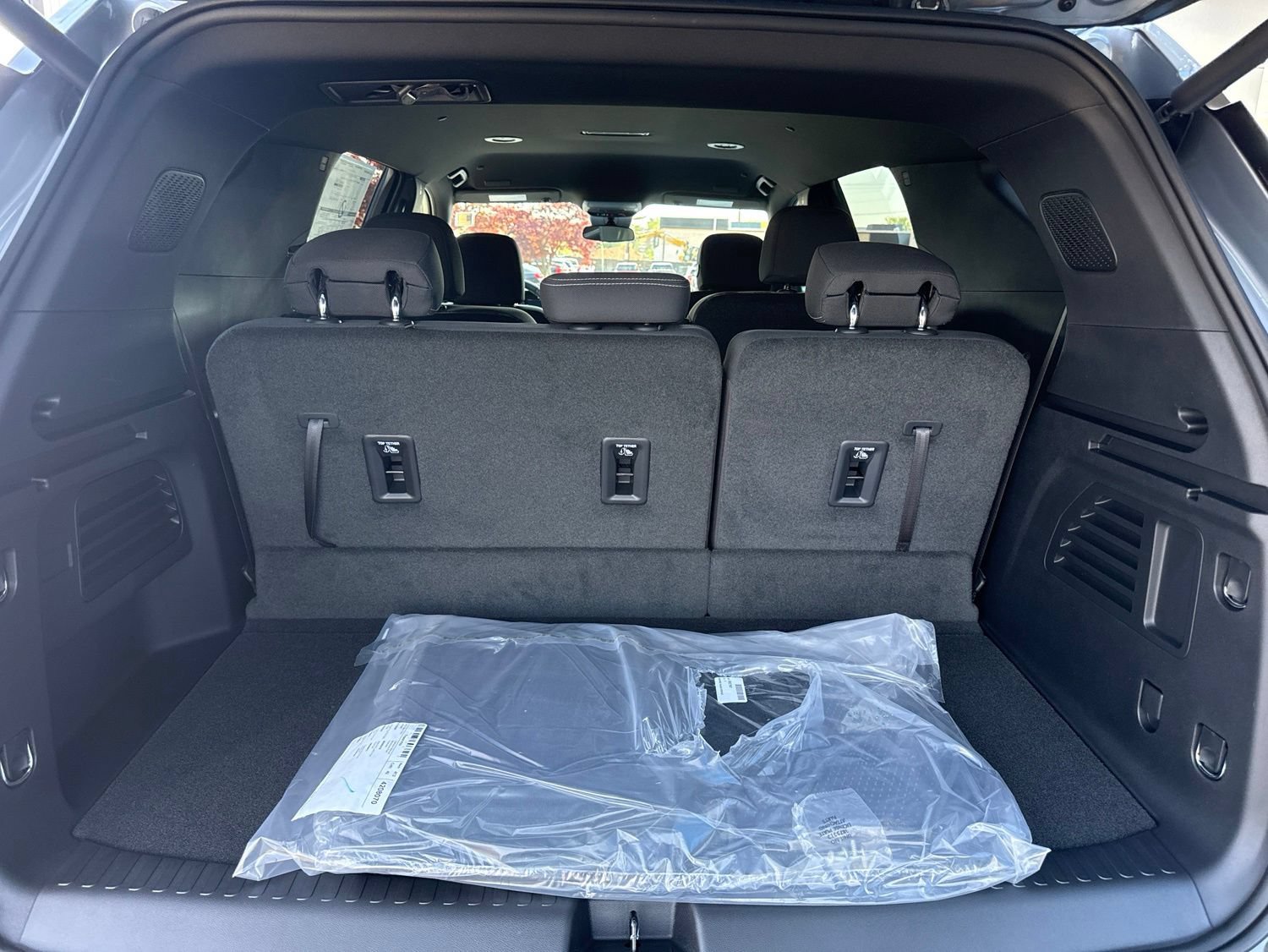 New 2026 Chevrolet Traverse LT AWD/4WD image 11