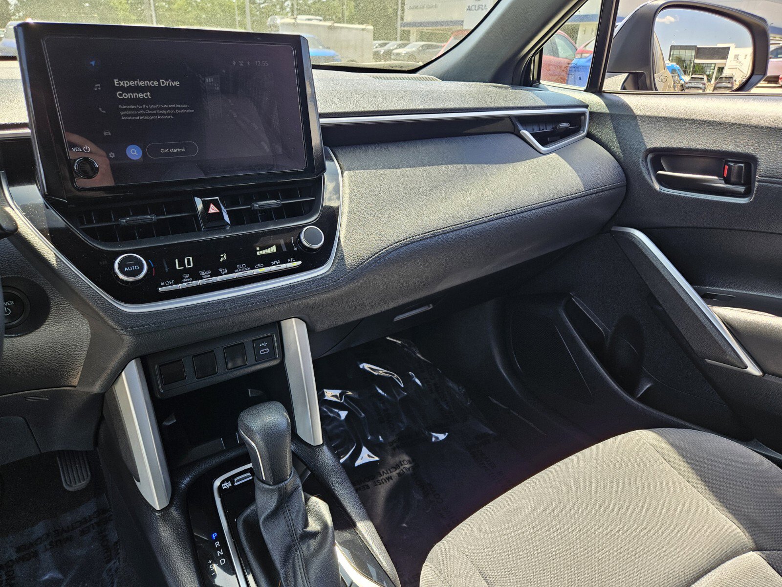 Used 2024 Toyota Corolla Cross S AWD/4WD image 21