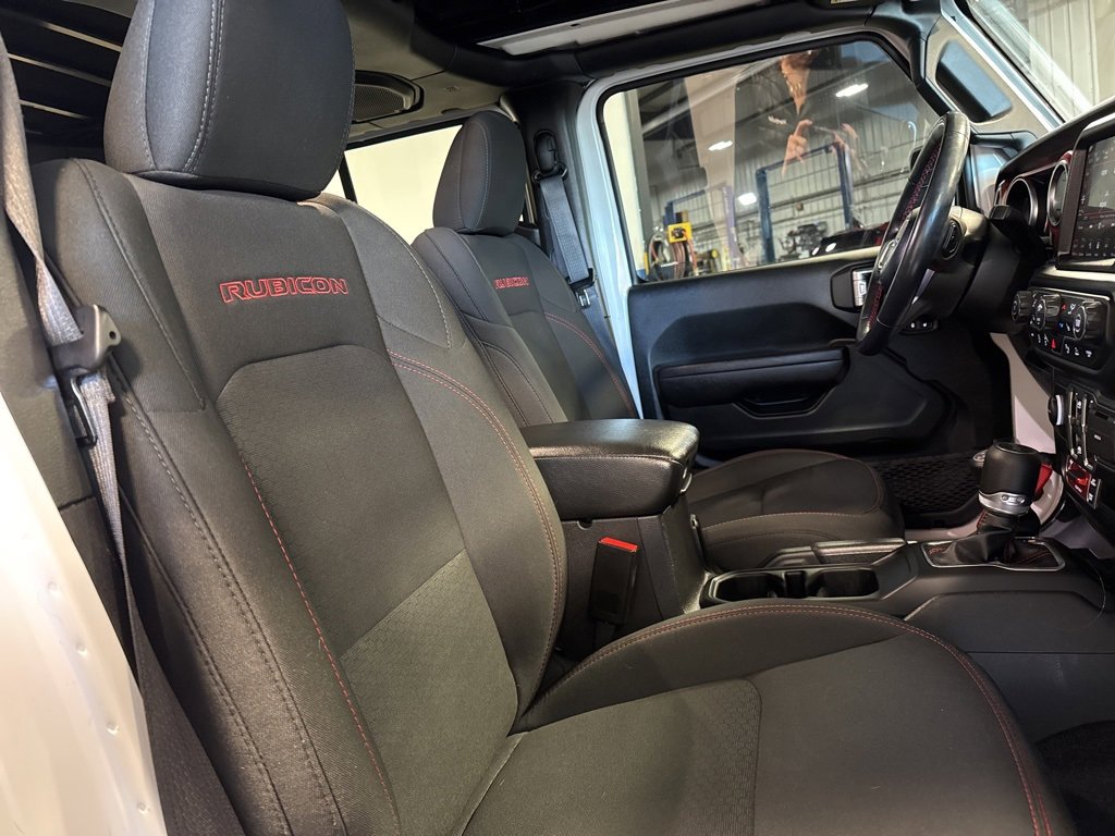 Used 2022 Jeep Wrangler Unlimited Rubicon w/ Xtreme Recon 35" Tire Package image 32