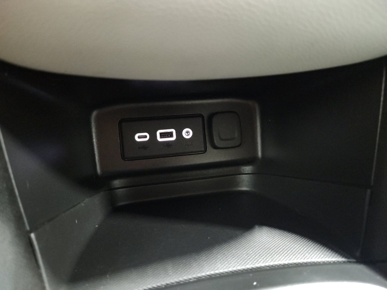 Used 2023 Chevrolet Equinox LS FWD image 20