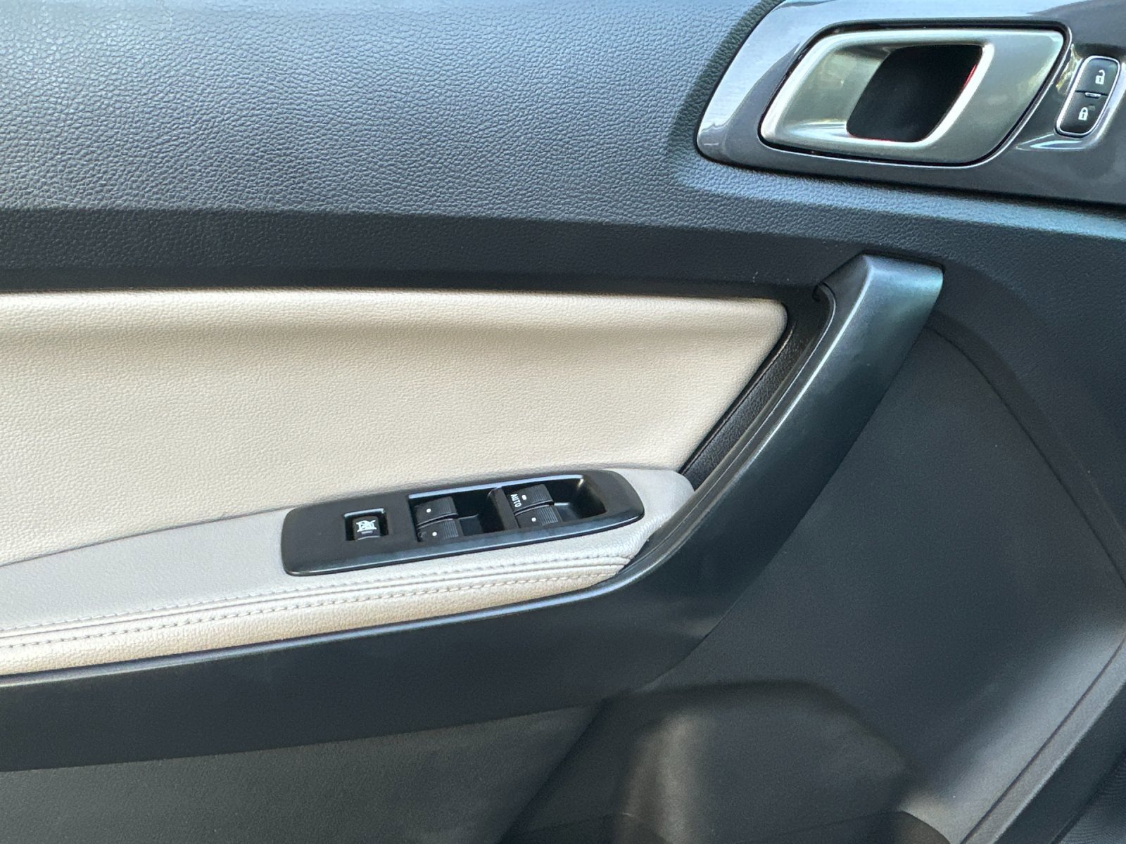 Certified 2019 Ford Ranger 4x4 SuperCrew image 11