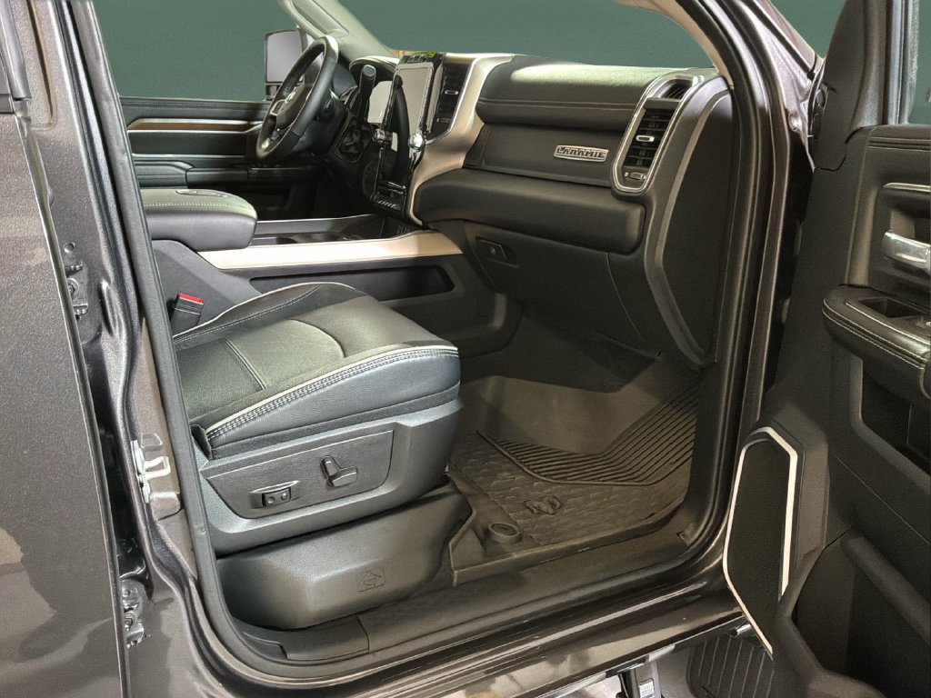 Certified 2024 RAM 3500 Laramie AWD/4WD image 31
