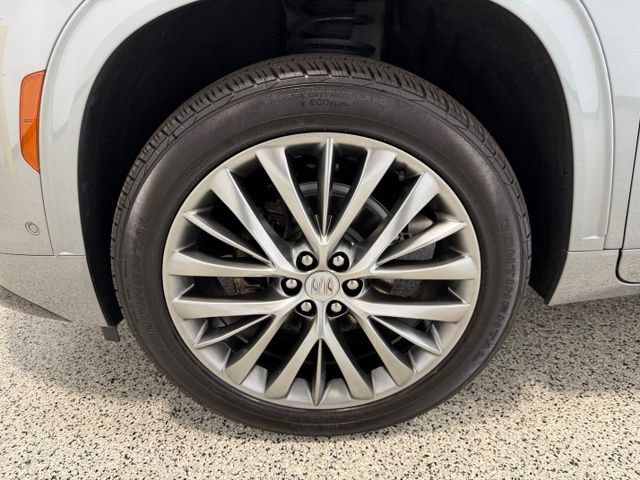 Used 2026 Buick Enclave Avenir w/ Super Cruise Package AWD/4WD image 39