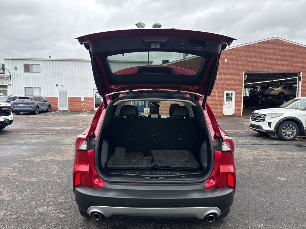Certified 2022 Ford Escape SEL image 10