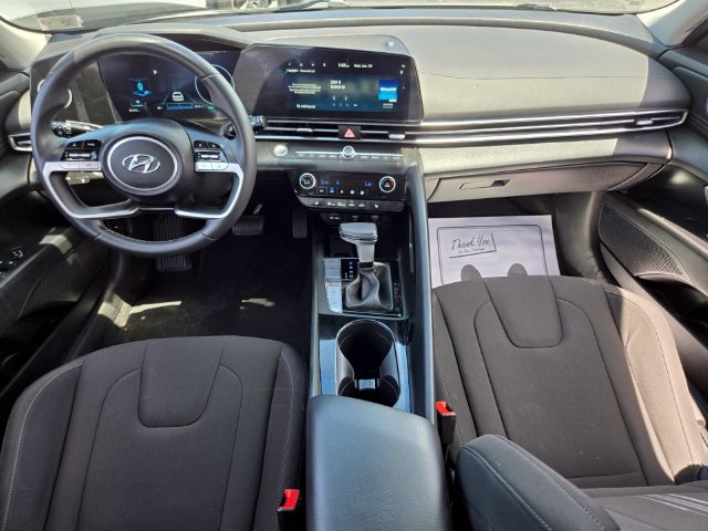 Used 2023 Hyundai Elantra SEL w/ Convenience Package FWD image 14