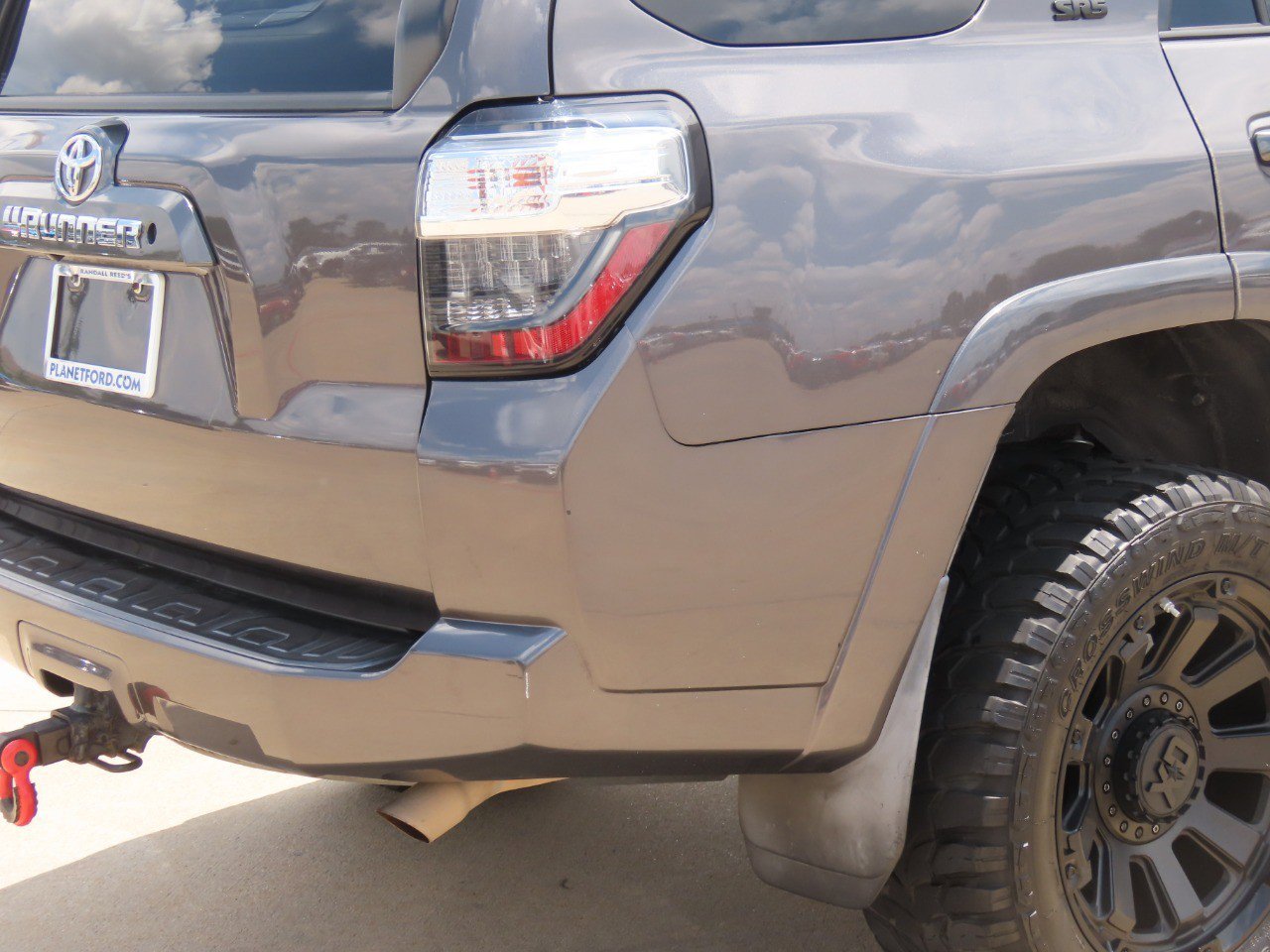 Used 2017 Toyota 4Runner SR5 RWD image 12
