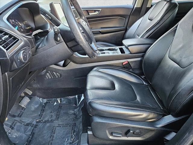 Used 2021 Ford Edge Titanium AWD/4WD image 15
