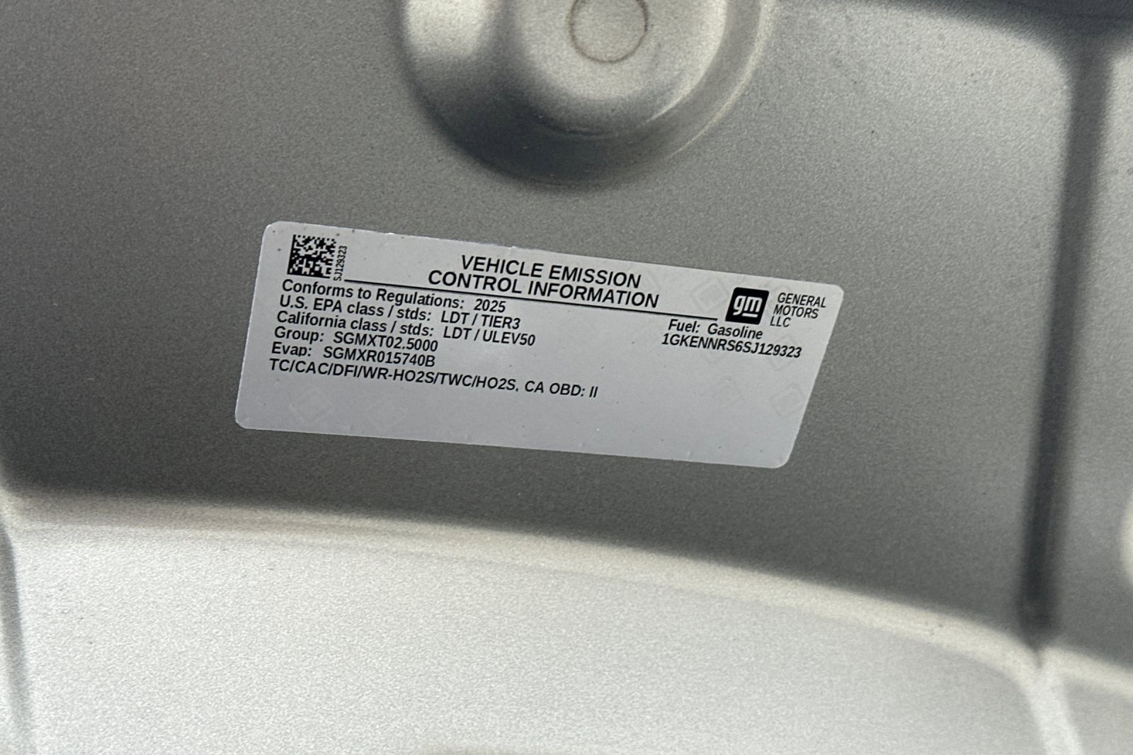 Used 2025 GMC Acadia Elevation image 30