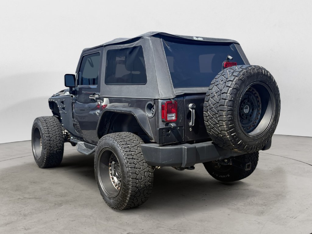 Used 2018 Jeep Wrangler Sport w/ Connectivity Group AWD/4WD image 5